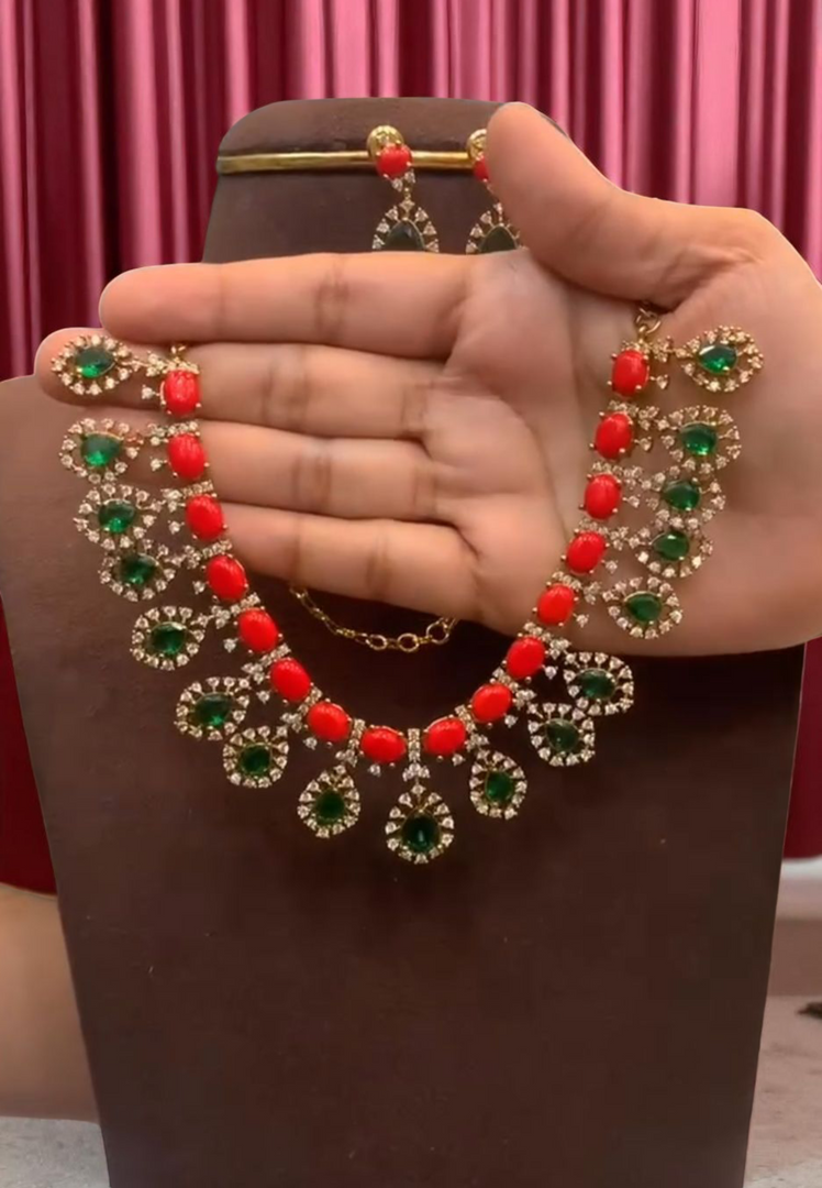 Beautiful short necklace with green stones