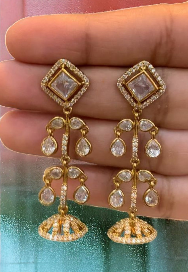 Beautiful earrings with uncut stones