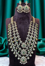 Load image into Gallery viewer, Stunning 3 layer long gj polish haram with green stone
