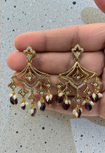 Load image into Gallery viewer, Beautiful earrings with purple beads