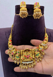 Beautiful short necklace with meenakari design