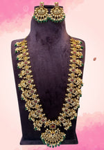 Load image into Gallery viewer, Guttapusalu long haram with green and pink stone

