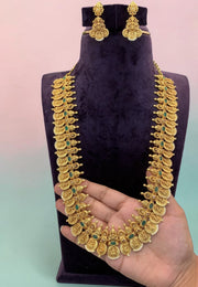 Traditional long haram with green stone bottumala design