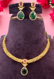 Beautiful kanti necklace with green stone