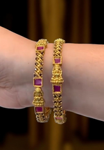 Load image into Gallery viewer, Beautiful bangles with goddess motive
