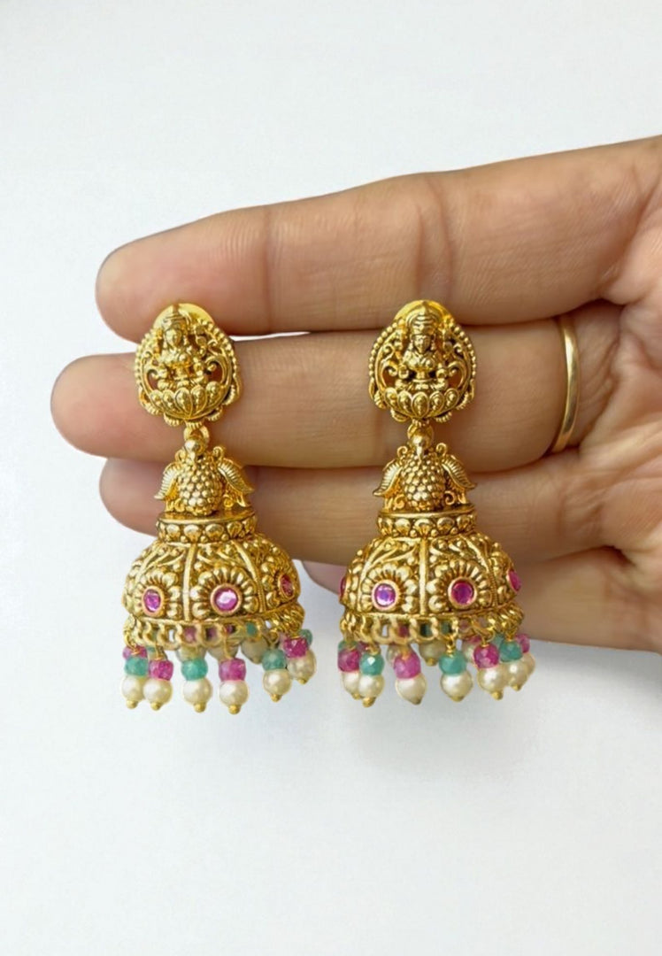 Beautiful jumkhas with green and pink beads