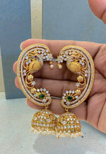 Load image into Gallery viewer, Beautiful earcuffs with gold finishing and peacock design