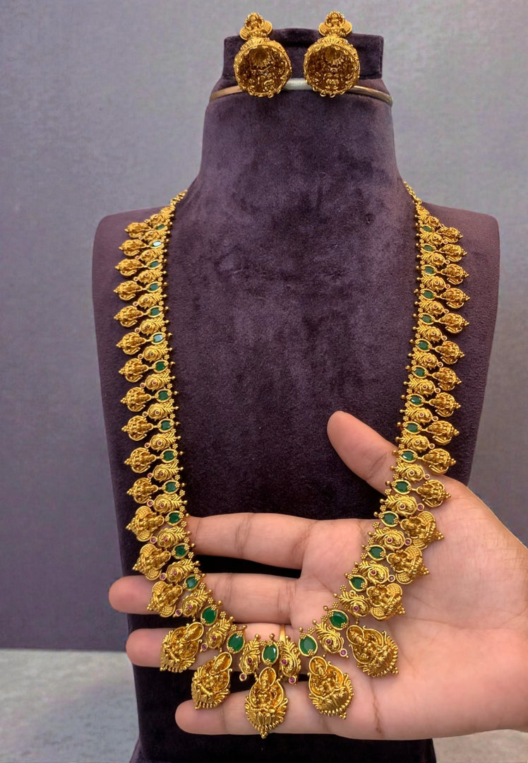 Beautiful traditional kasula haram with green stone