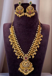 Traditional guttapusalu shorts necklace