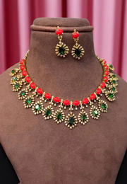 Beautiful short necklace with green stones