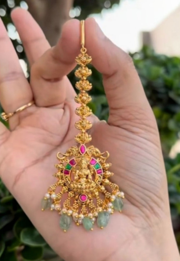 Beautiful jadav kundan stone tikka