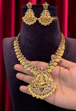 Load image into Gallery viewer, Beautiful short necklace with kasulu pink and green stone
