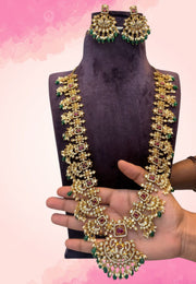 Guttapusalu long haram with green and pink stone