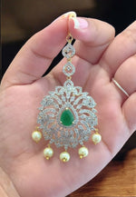 Load image into Gallery viewer, Stunning Gj polish tikka with green stone -
“Embrace the power of bling!”

