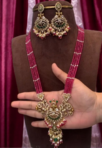 Load image into Gallery viewer, Beautiful pink beeds chain with diamond look pendant
