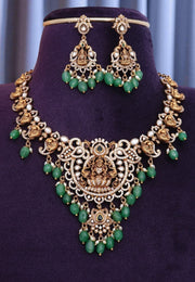 Beautiful short necklace with green beads and god Laxmi Devi motive