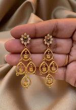 Load image into Gallery viewer, Beautiful earrings with Laxmi Devi motive
