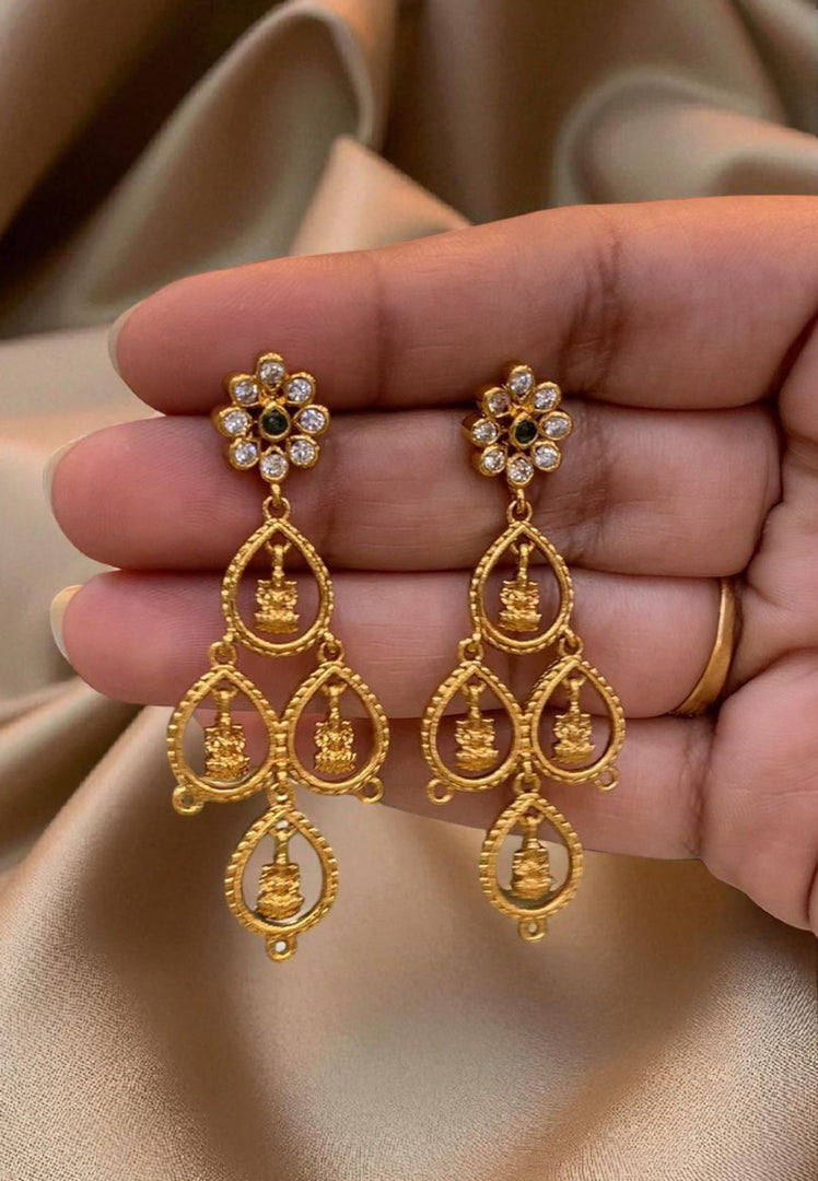 Beautiful earrings with Laxmi Devi motive