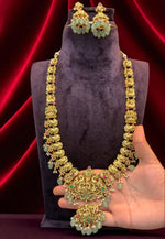 Load image into Gallery viewer, Beautiful long haram with green beads
