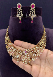 Beautiful short victorian necklace with pink stone