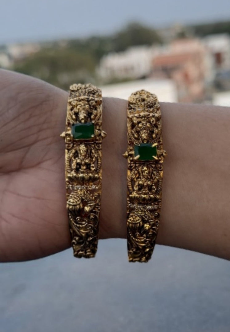 Beautiful openable kada bangle with green stone