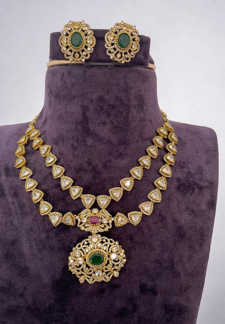 Traditional two layer short necklace with green and pink stone