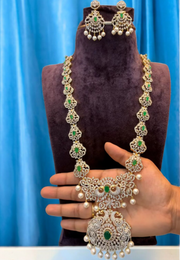 Stunning GJ polish long haram with green stone