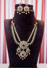 Load image into Gallery viewer, Stunning Gj polish two layer short necklace with pink and green stone
