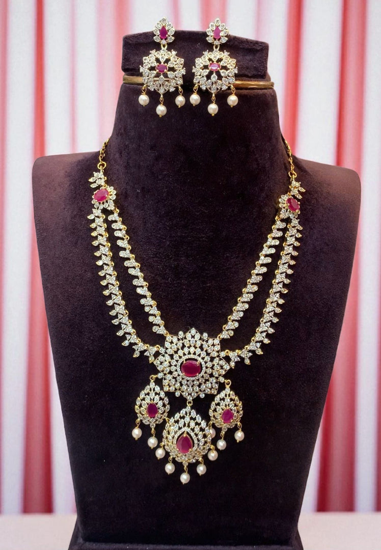 Stunning Gj polish two layer short necklace with pink and green stone
