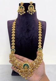 Traditional long haram with moissanite green stone