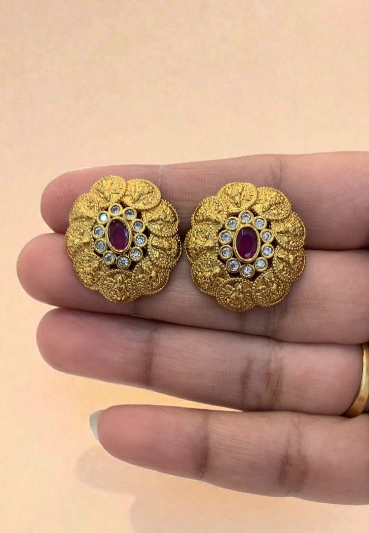 Beautiful studs with pink stone