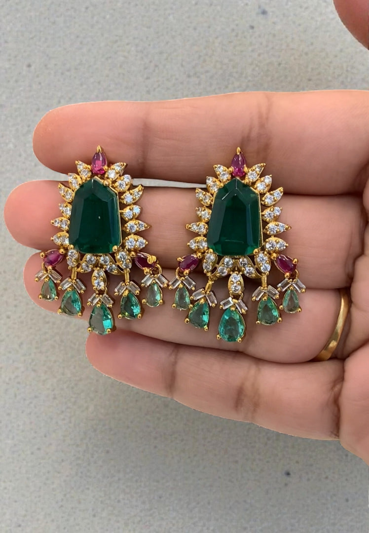 Beautiful victorian polish earrings with green stone