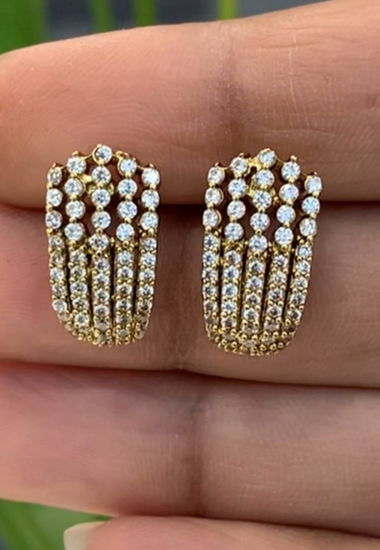 Beautiful studs with diamond finishing