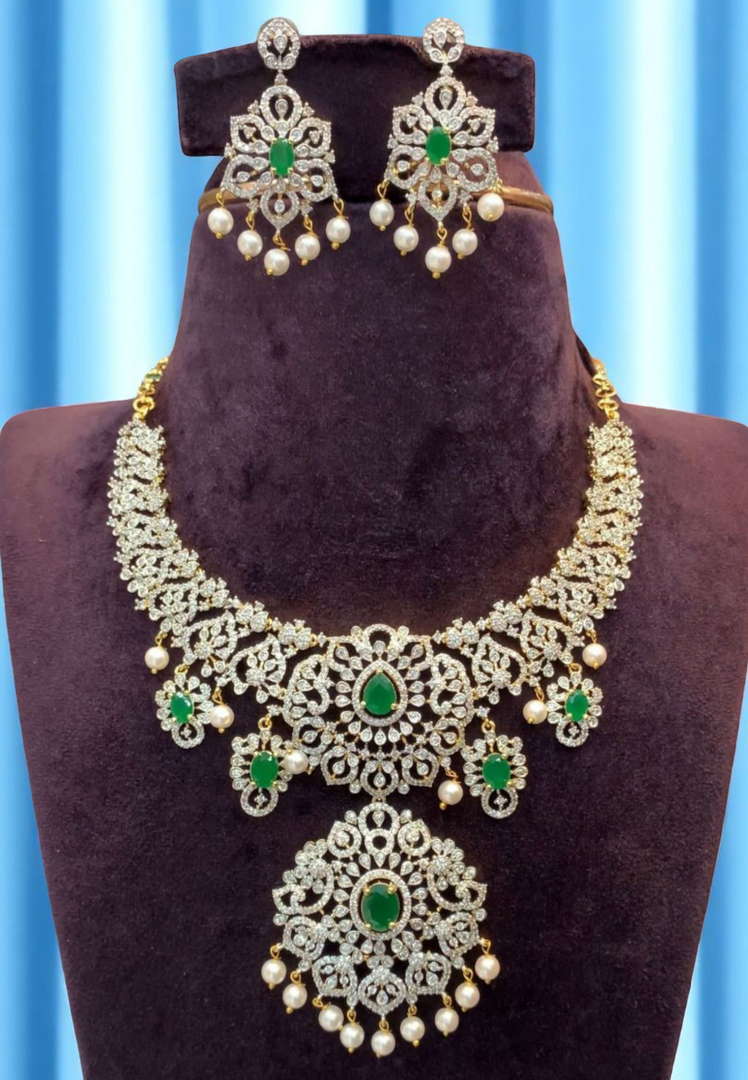Stunning Gj polish short necklace with green stone and uncut stone