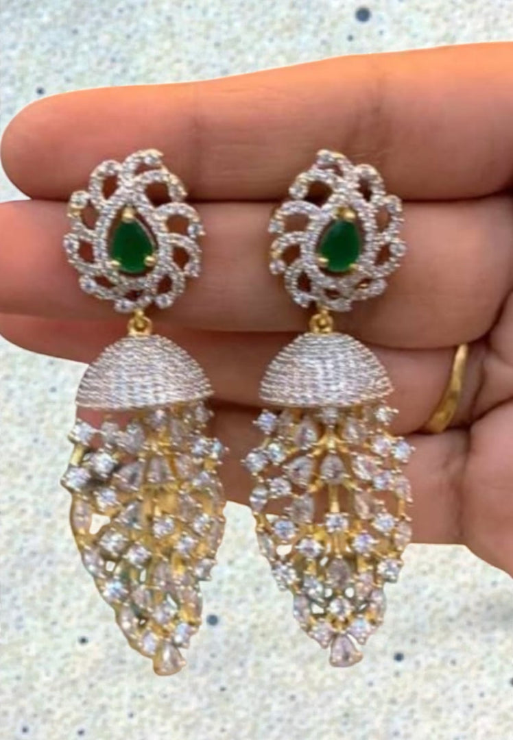 Beautiful gj polish jumkhas with green stone