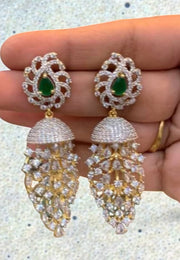 Beautiful gj polish jumkhas with green stone