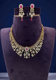Beautiful short victorian necklace with pink stone