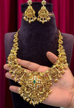 Load image into Gallery viewer, Traditional nakshi short haram with gold finishing and without god Motive
