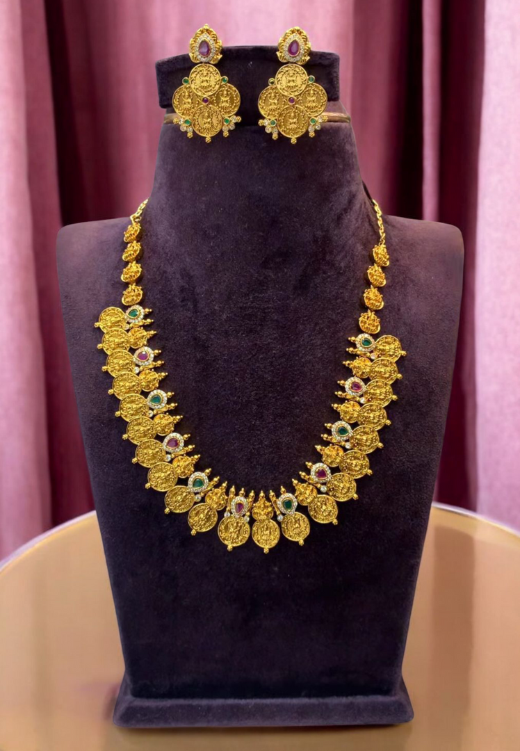 Traditional Kasulu short haram with gold finishing