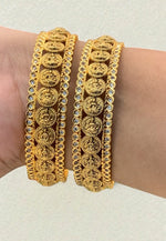 Load image into Gallery viewer, Traditional nakshi bangles with Laxmi Devi motive