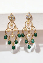 Load image into Gallery viewer, Stunning earrings with green stone and pearls beads with uncut stone
