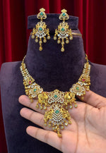 Load image into Gallery viewer, Beautiful nakshi short haram with green stone
