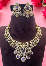 Load image into Gallery viewer, Stunning Gj polish short necklace with green stone
